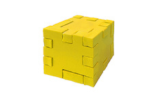 Hlavolam KOSTKA - žlutá (80x80x15mm)